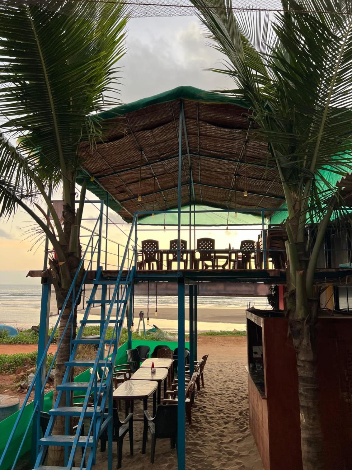 Golden Sky Hotel Gokarna  Ngoại thất bức ảnh