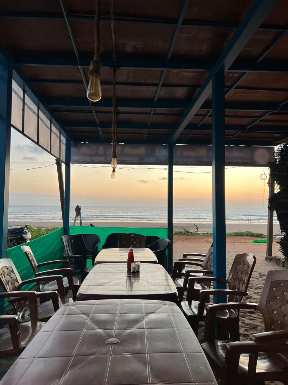 Golden Sky Hotel Gokarna  Ngoại thất bức ảnh
