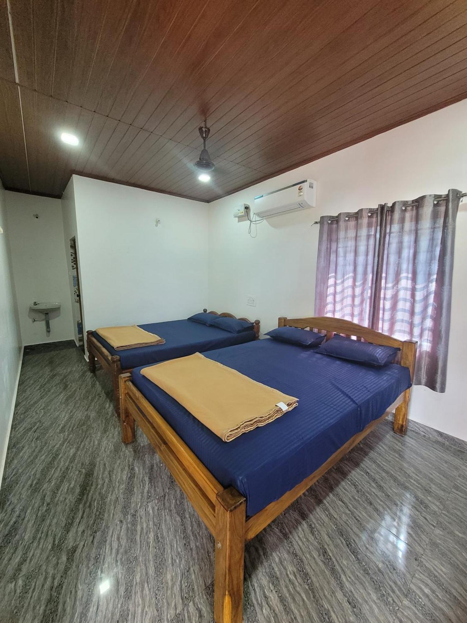 Golden Sky Hotel Gokarna  Ngoại thất bức ảnh